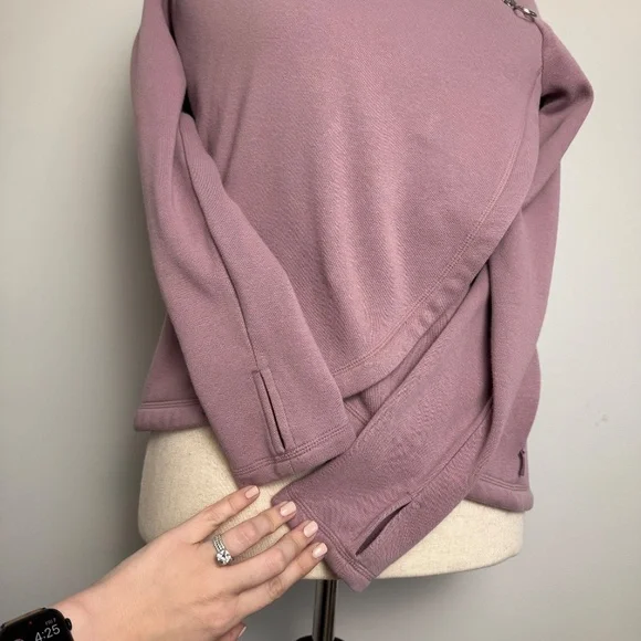 Athleta Sweatshirt - Picture 6 of 7